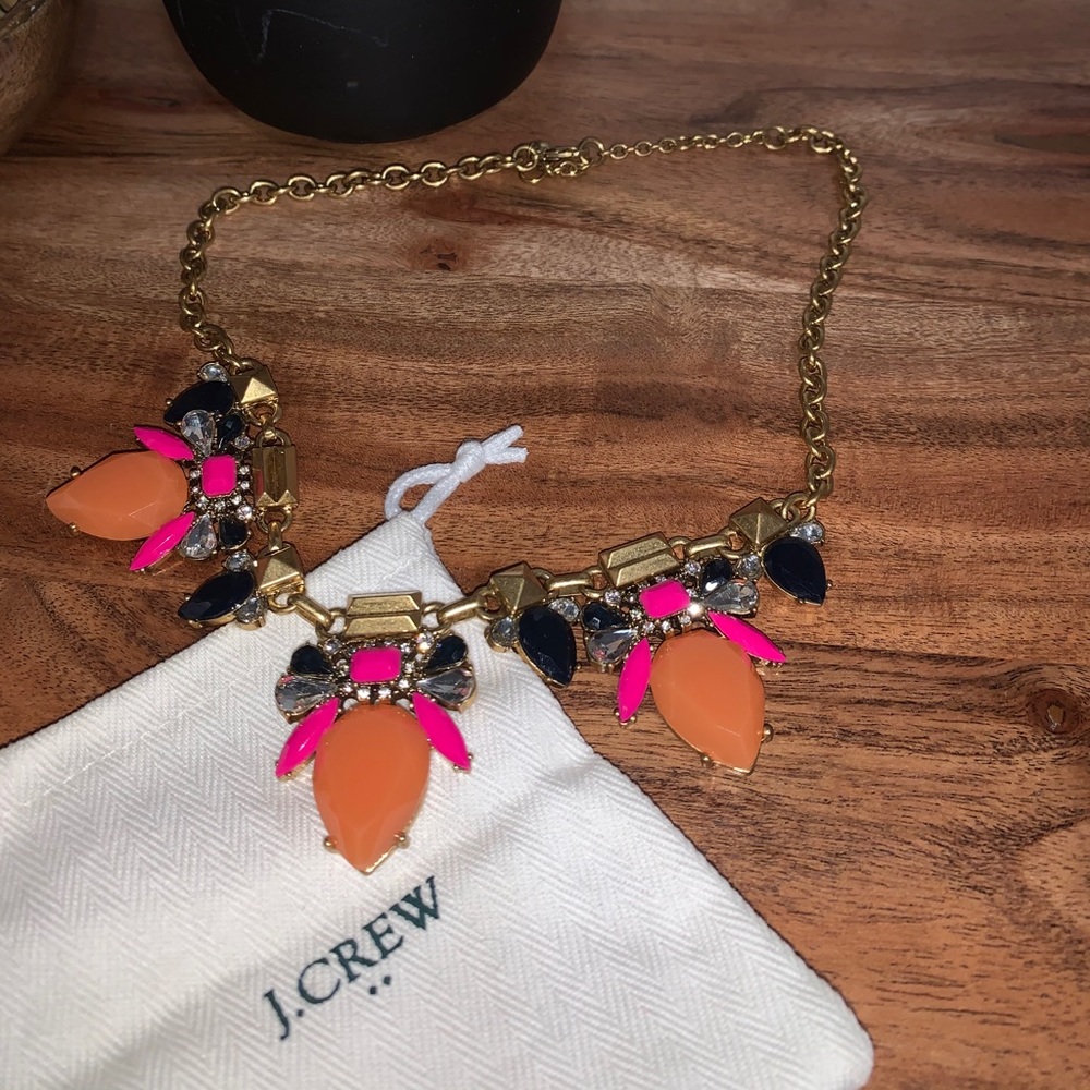 Necklace - Picture 3 of 9